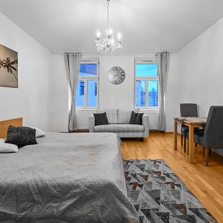 Three-Bedroom, Three King-Size Bed Retreat Viena Exterior foto